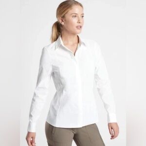 Athleta Uptown shirt white NWT sz L Large
Minimalist, classic